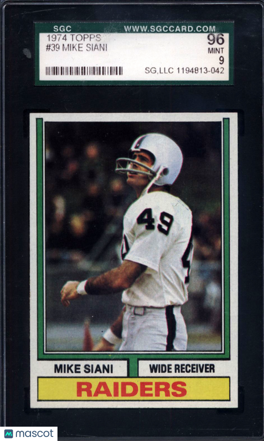 1974 Topps #39 Mike Siani Raiders SGC 9